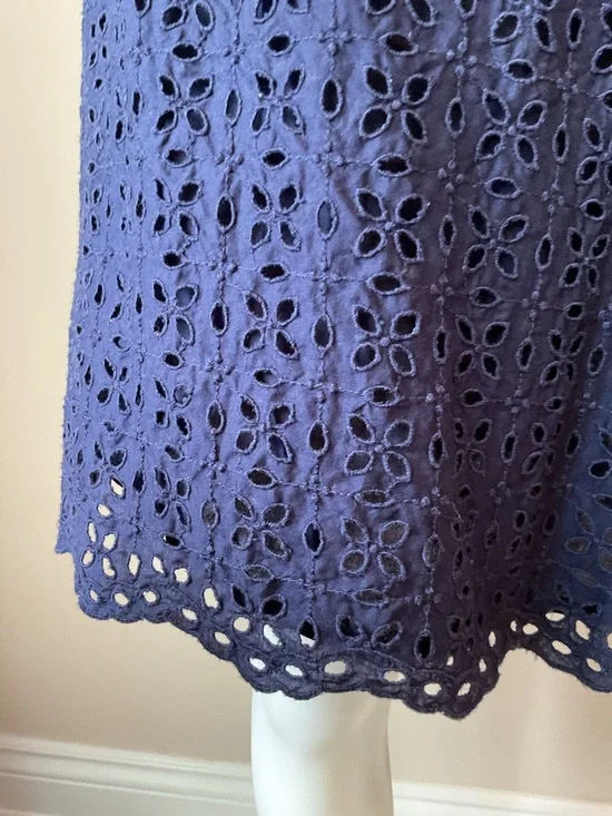 Halter-Neck Eyelet Dress - Picture 4 of 9